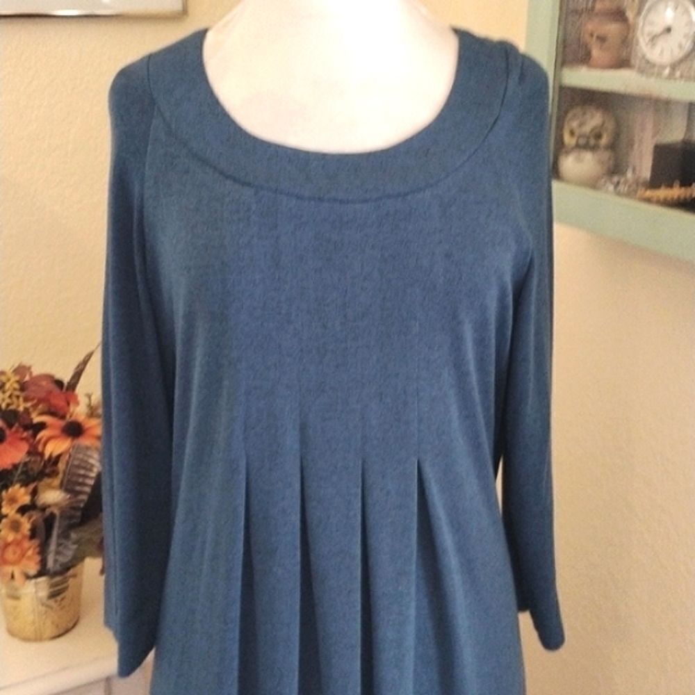 NorthStyle Knit Dress - Picture 2 of 10